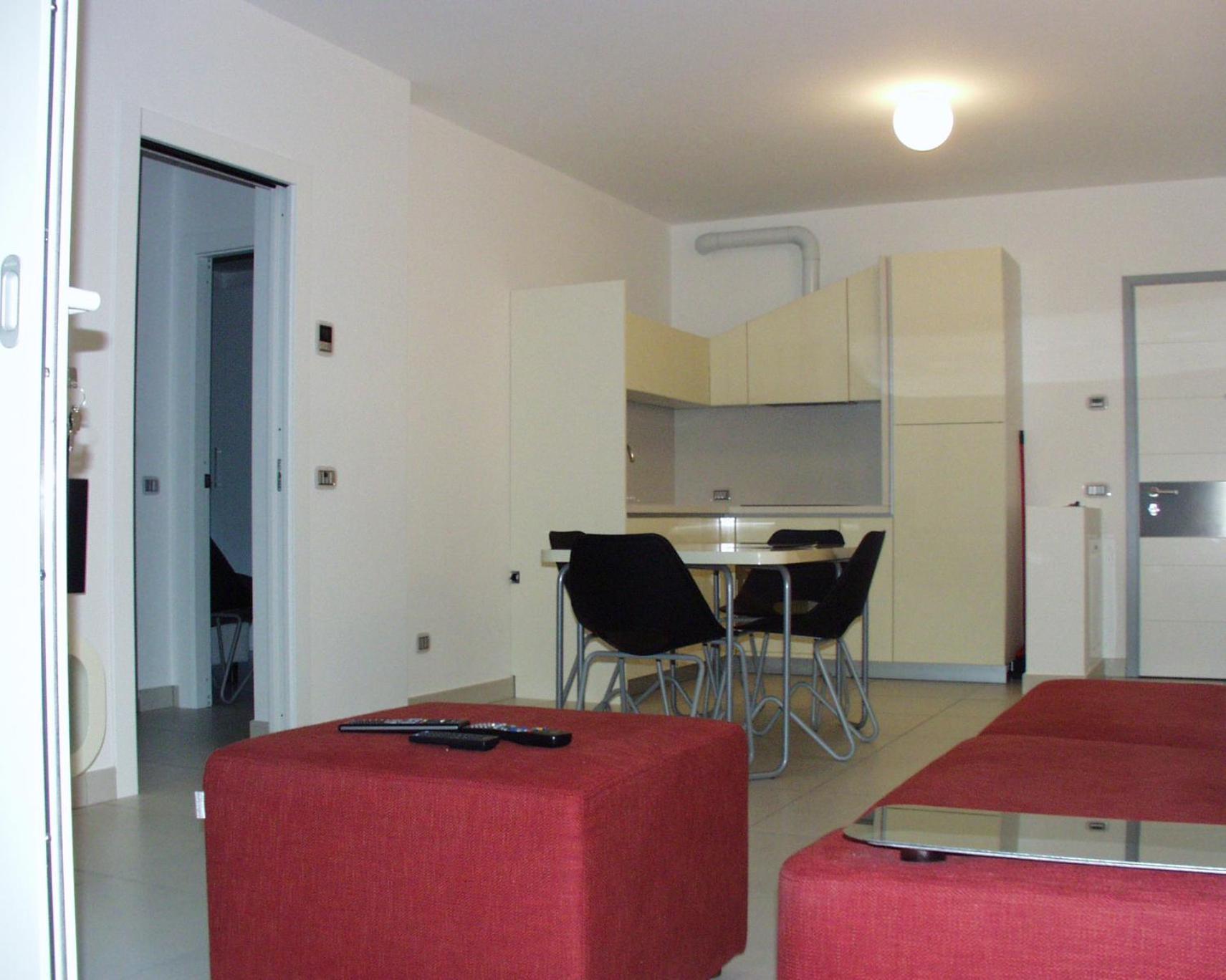 Golfo Gabella Lake Resort Maccagno Ruang foto