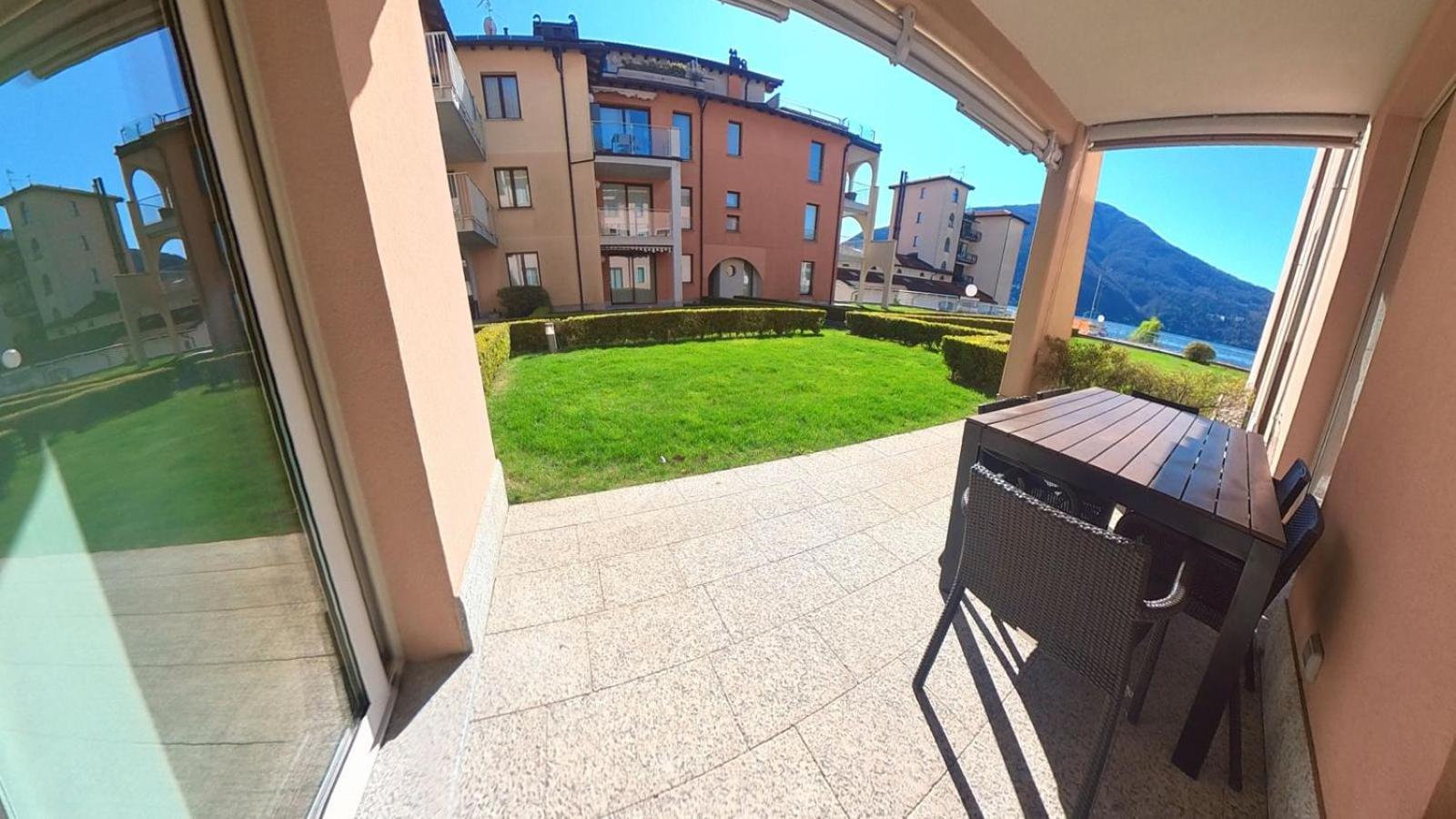 Golfo Gabella Lake Resort Maccagno Bagian luar foto